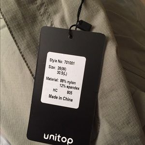 Nylon / spandex hiking pants